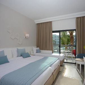 Triple Room Sea View